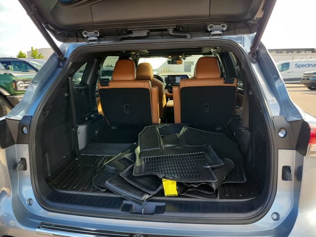 Used 2021 Toyota Highlander Platinum AWD/4WD image 26