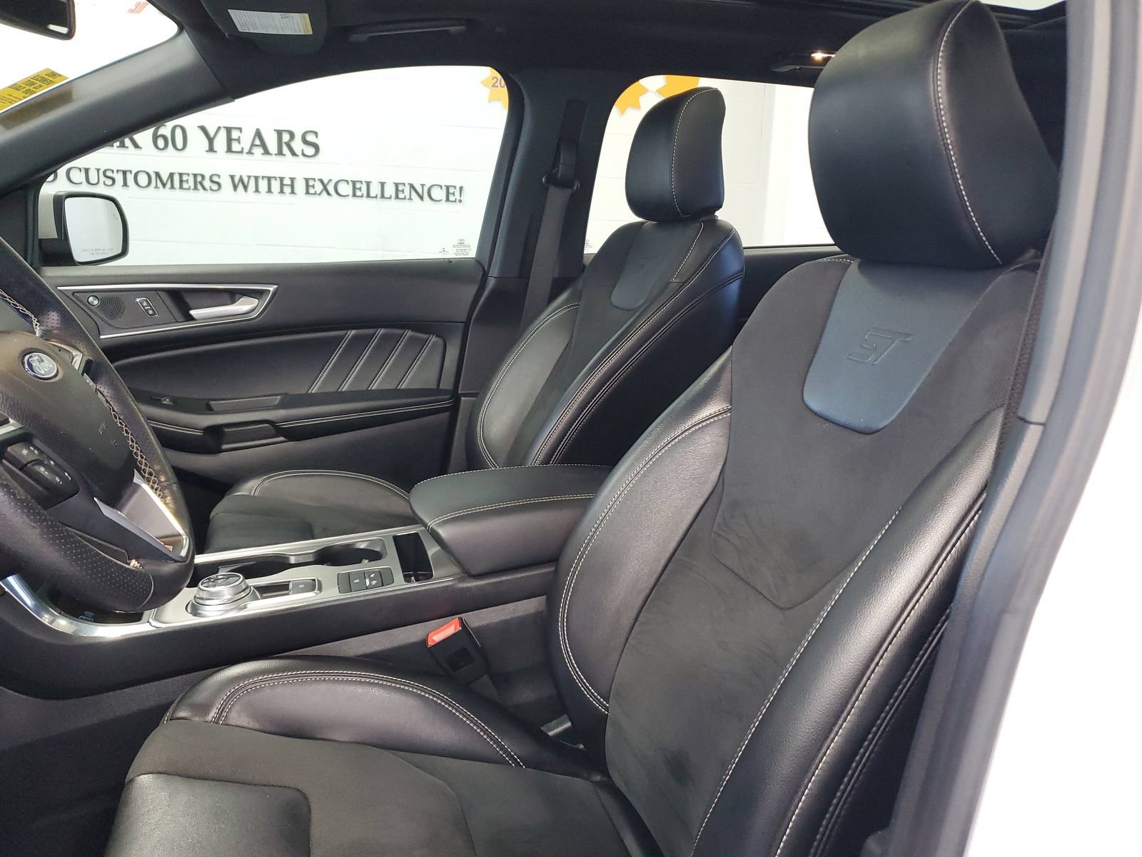 Certified 2022 Ford Edge ST w/ Equipment Group 401A AWD/4WD image 15