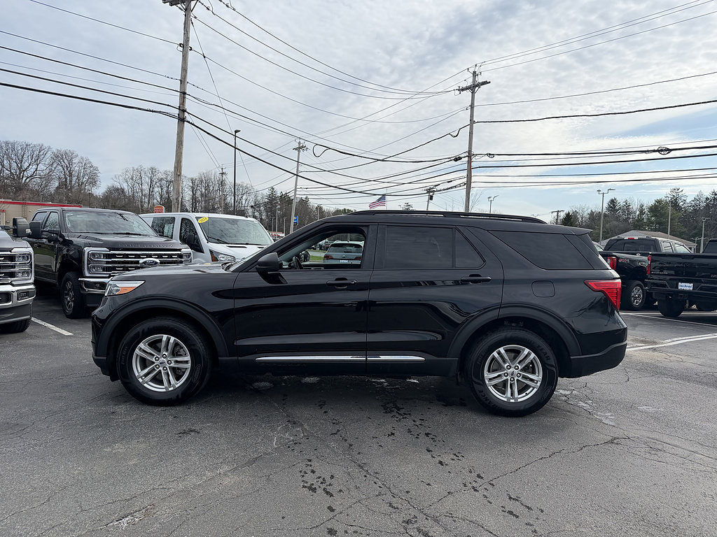 Certified 2023 Ford Explorer XLT AWD/4WD image 4