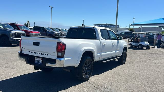 Used 2021 Toyota Tacoma SR5 AWD/4WD image 3