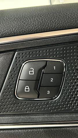 Certified 2024 Ford Edge Titanium AWD/4WD image 39
