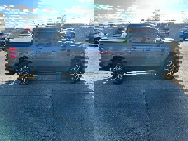 Certified 2024 Ford Maverick Lariat image 2