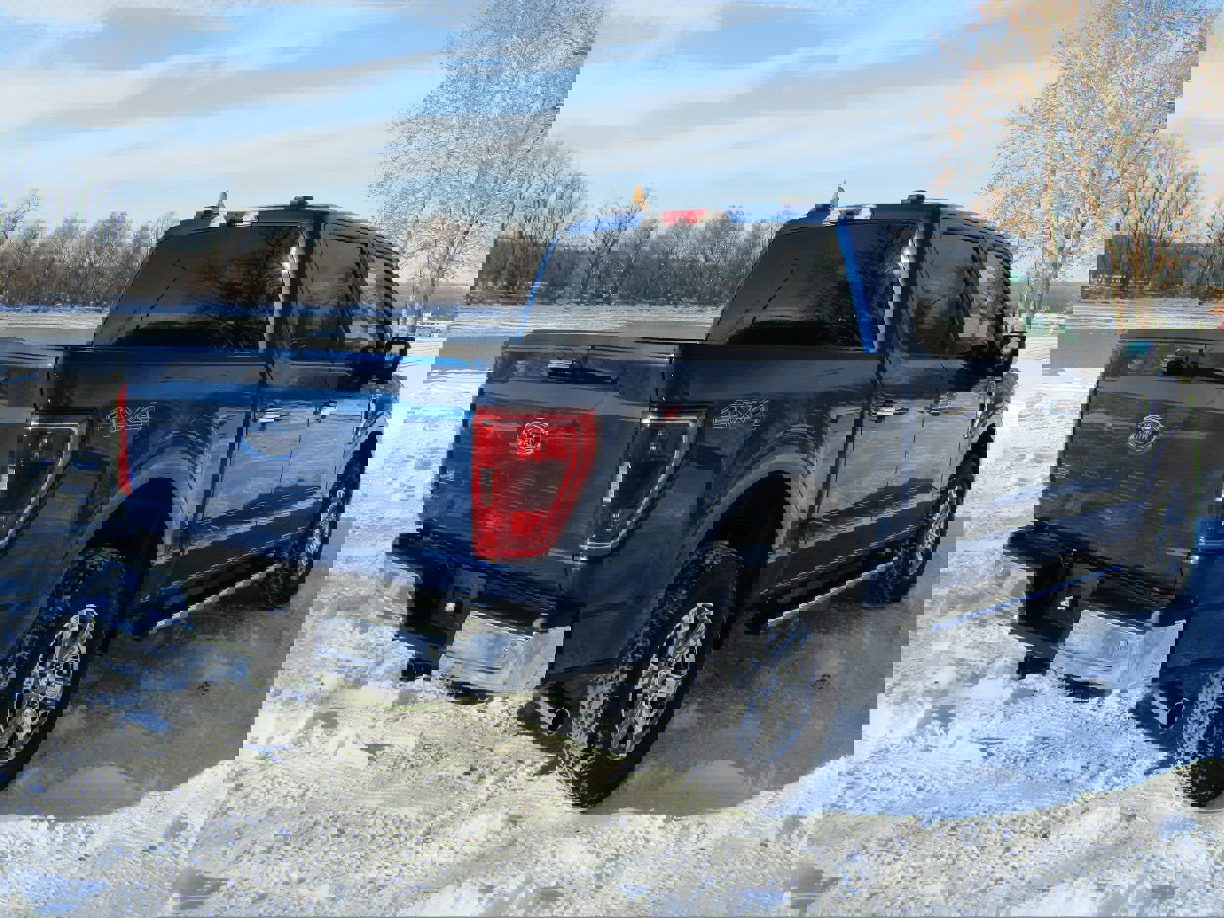 Certified 2022 Ford F150 XLT w/ Equipment Group 302A High image 4