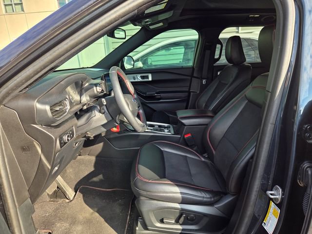 Certified 2024 Ford Explorer ST-Line w/ Class IV Trailer Tow Package image 9