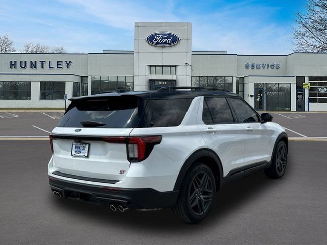 Certified 2025 Ford Explorer ST AWD/4WD image 4