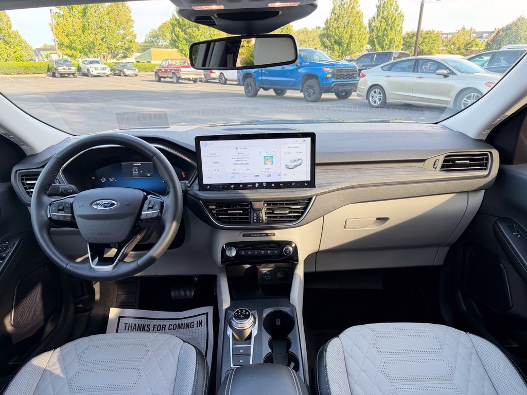 Certified 2023 Ford Escape Platinum w/ Premium Technology Package AWD/4WD image 15