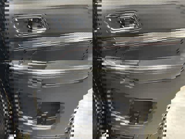 Certified 2018 Ford Explorer Sport w/ Equipment Group 401A image 27