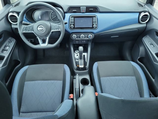 Used 2025 Nissan Versa SV FWD image 11
