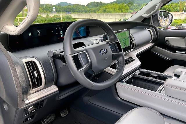 Certified 2025 Ford Expedition Max Active AWD/4WD image 14