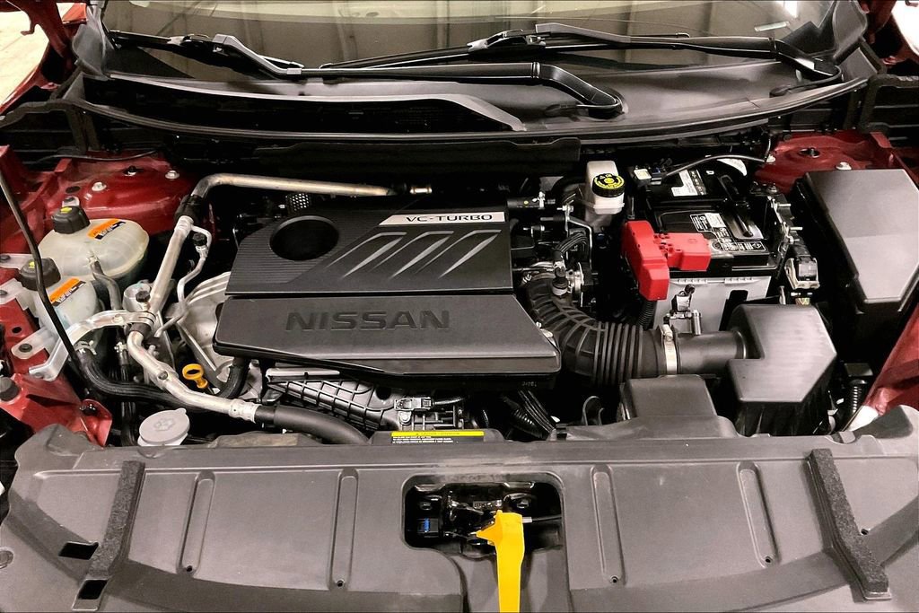 Used 2023 Nissan Rogue SV image 12