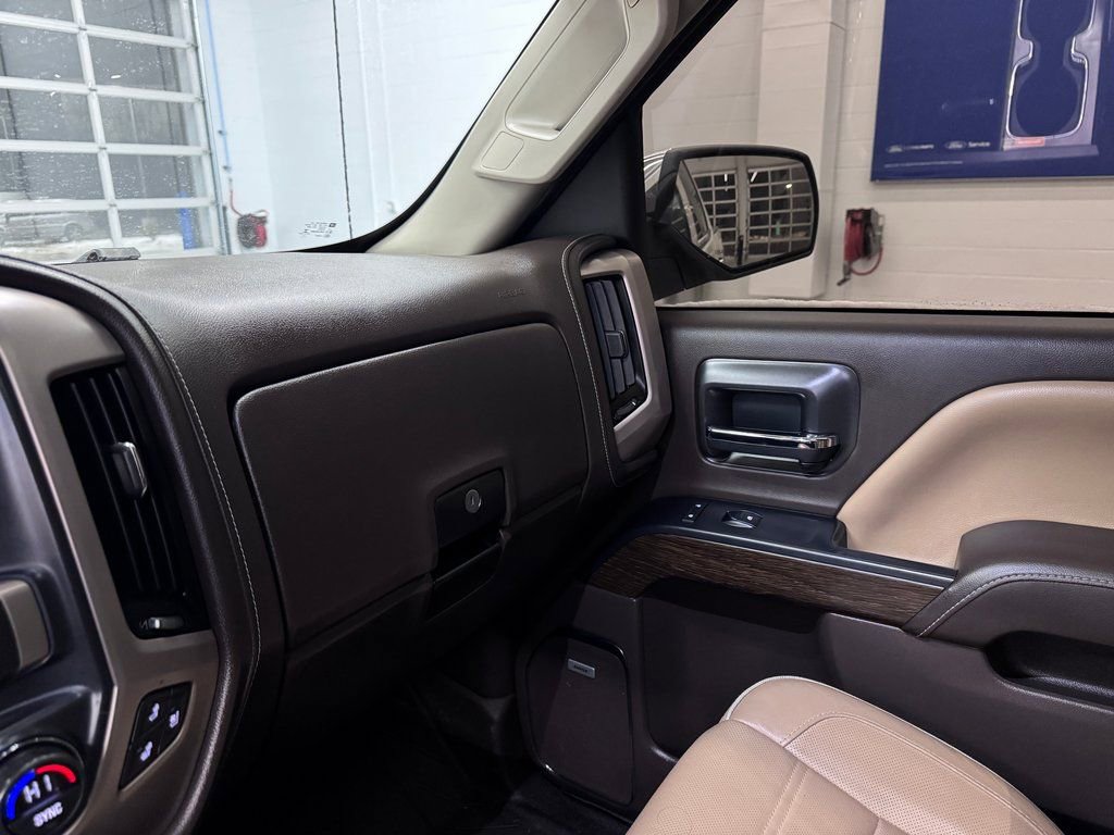 Used 2017 GMC Sierra 1500 Denali w/ Denali Ultimate Package AWD/4WD image 27