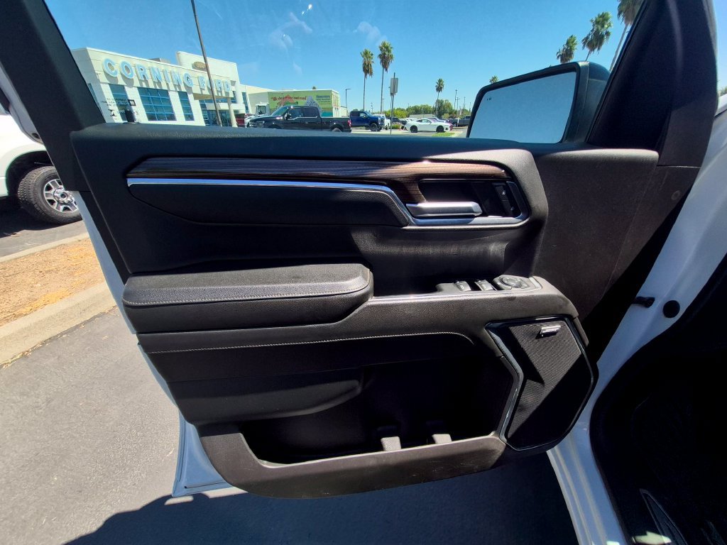 Used 2023 Chevrolet Silverado 1500 LT Trail Boss w/ Convenience Package II AWD/4WD image 18