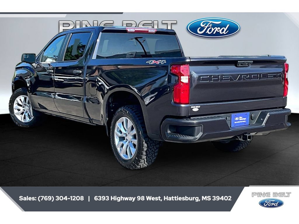 Used 2023 Chevrolet Silverado 1500 Custom AWD/4WD image 2
