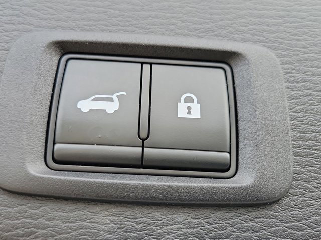 Used 2023 Mitsubishi Outlander SE image 14