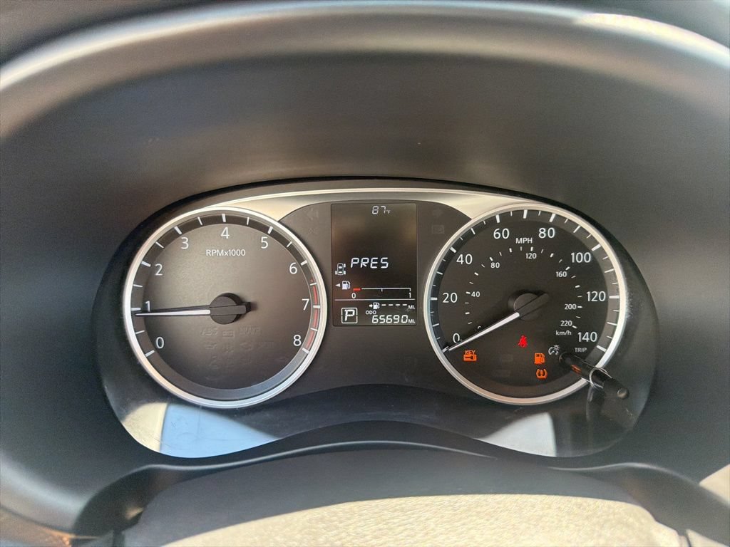 Used 2020 Nissan Kicks S FWD image 28