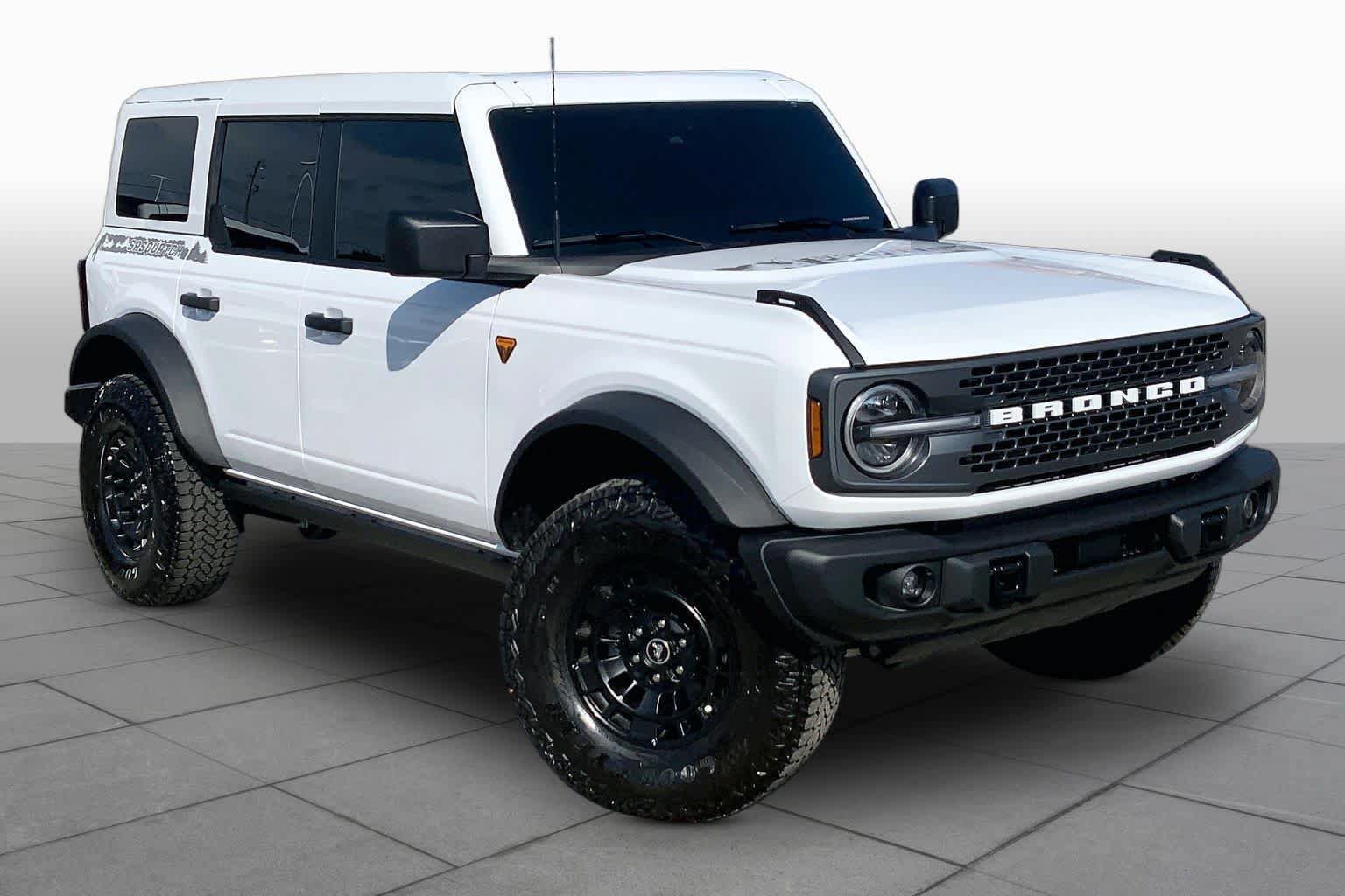 Certified 2026 Ford Bronco Badlands w/ Sasquatch Package AWD/4WD image 3