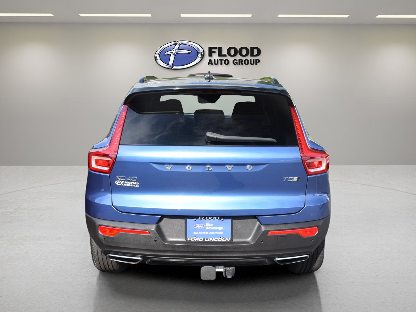 Used 2019 Volvo XC40 T5 R-Design AWD/4WD image 5
