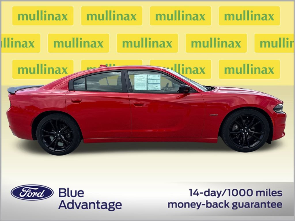 Used 2017 Dodge Charger R/T w/ Blacktop Package RWD video 2