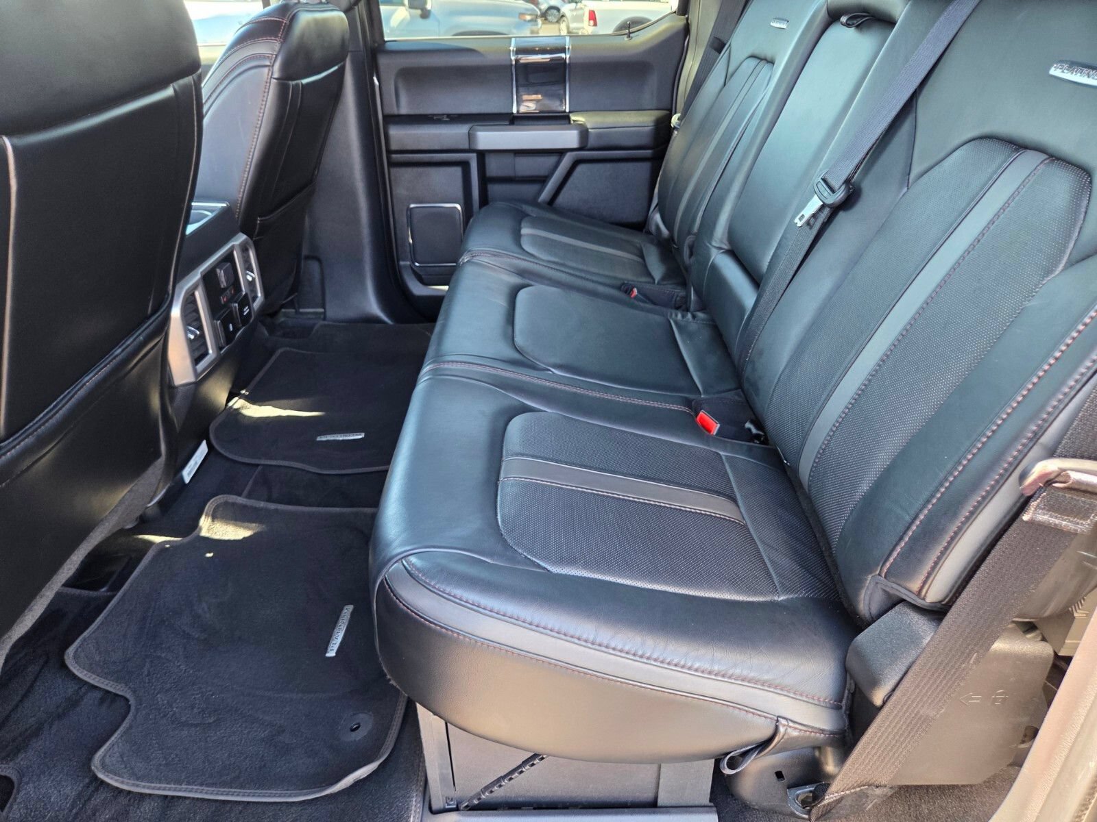 Certified 2021 Ford F250 Platinum w/ FX4 Off-Road Package AWD/4WD image 12