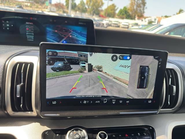 Certified 2025 Ford Expedition Active AWD/4WD image 8