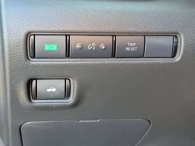 Used 2024 Nissan Sentra SV FWD image 14