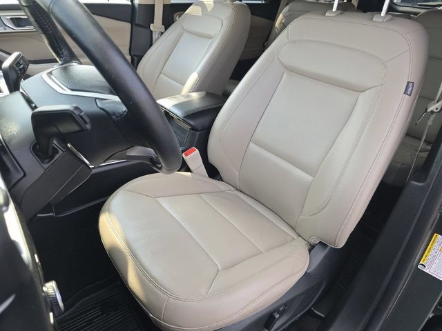 Certified 2023 Ford Explorer XLT w/ Equipment Group 202A AWD/4WD image 23