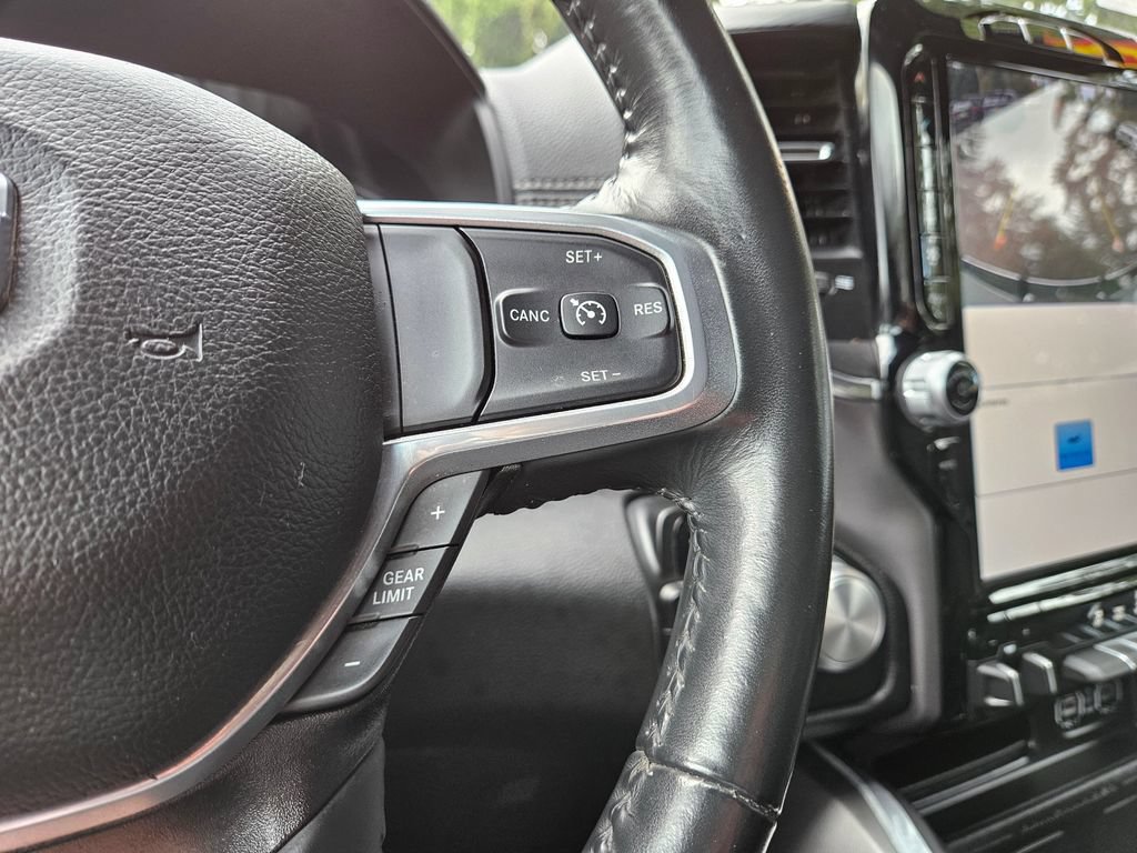 Used 2023 RAM 1500 Laramie AWD/4WD image 36