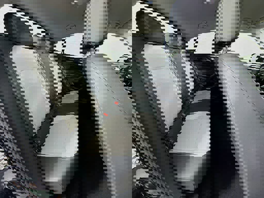 Used 2021 Volkswagen Arteon SE image 31