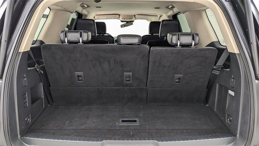 Certified 2024 Ford Expedition XLT image 8