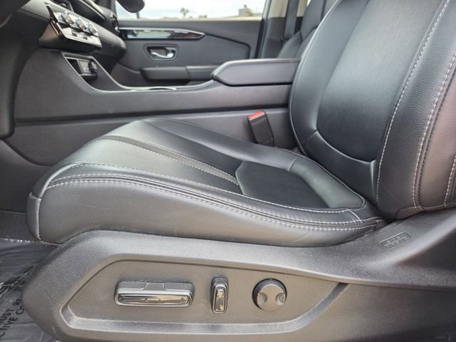 Used 2023 Honda Pilot Touring image 17