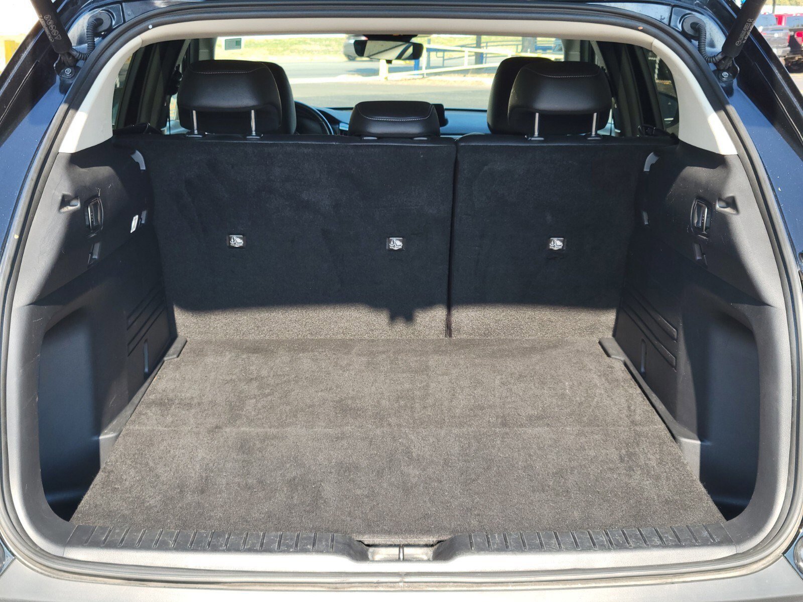 Used 2023 MAZDA CX-50 2.5 S w/ Preferred Plus Pkg image 32