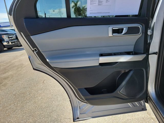 Certified 2023 Ford Explorer XLT w/ Equipment Group 202A RWD image 14