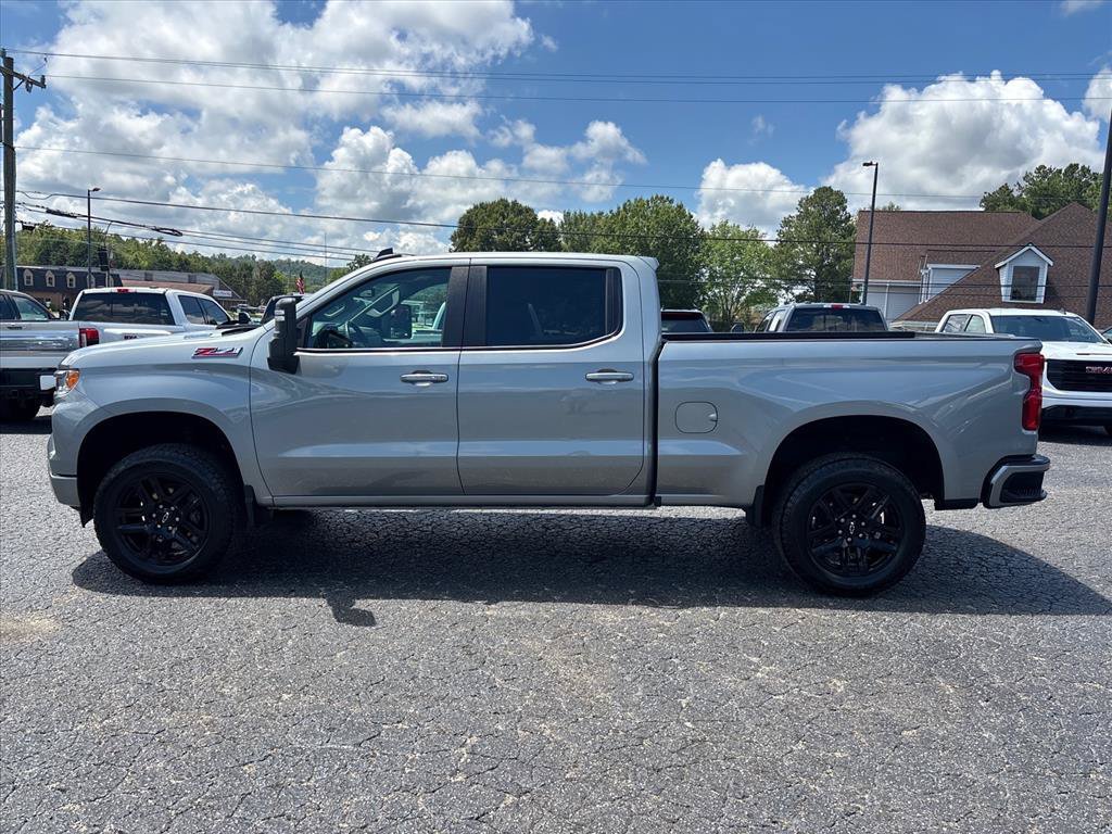 Used 2025 Chevrolet Silverado 1500 RST w/ Z71 Off-Road Package AWD/4WD image 4