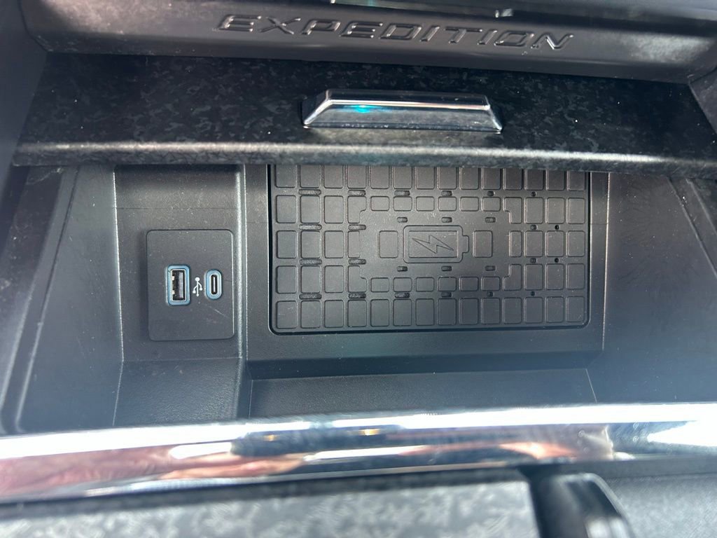 Certified 2022 Ford Expedition Max Limited AWD/4WD image 42