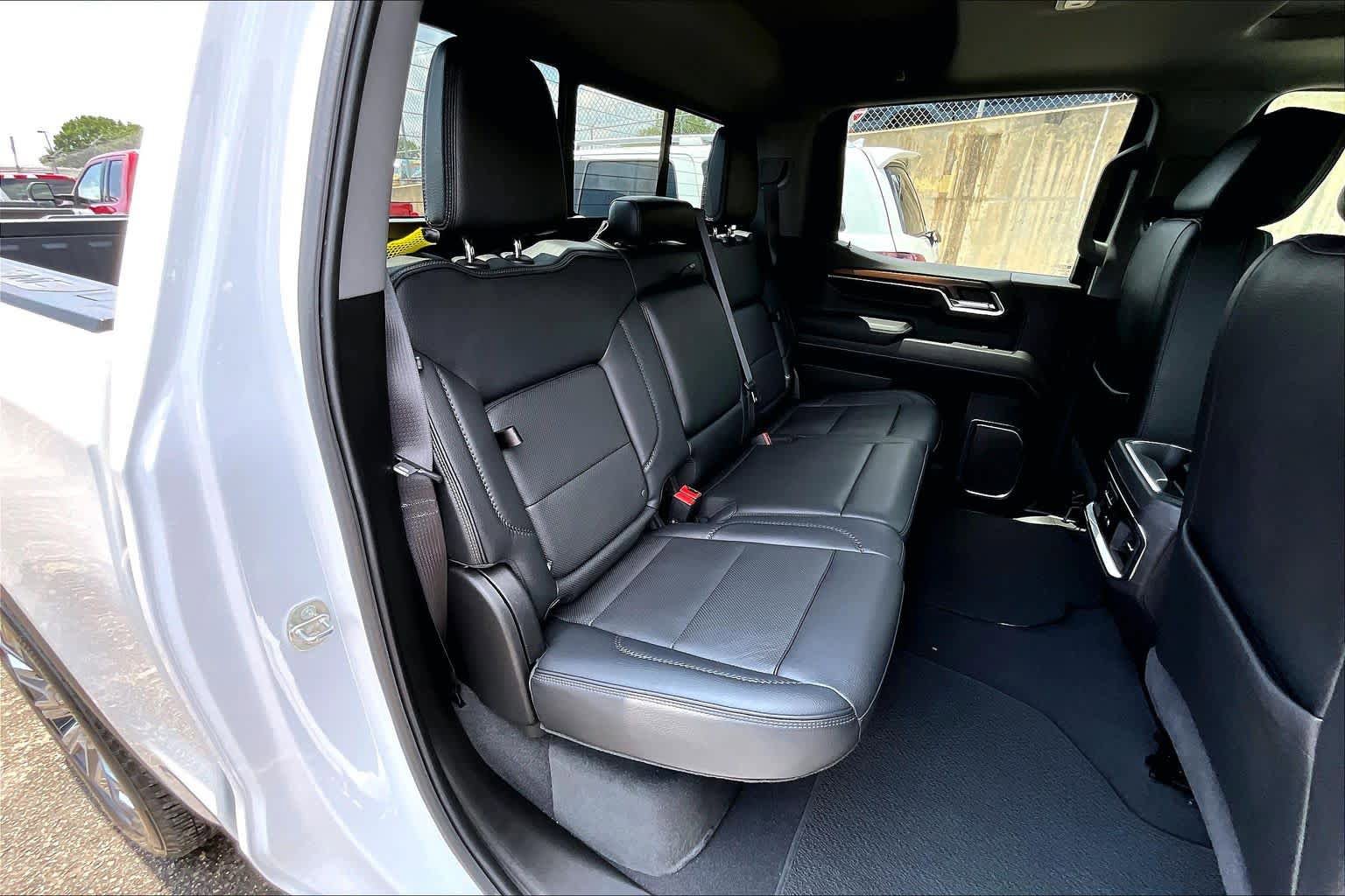 Used 2024 GMC Sierra 1500 Denali w/ Denali Reserve Package AWD/4WD image 20