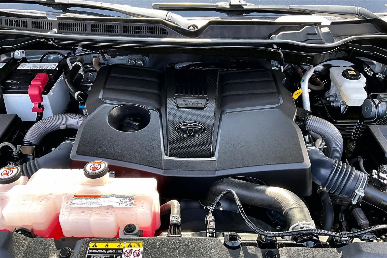 Used 2023 Toyota Tundra SR5 AWD/4WD image 32