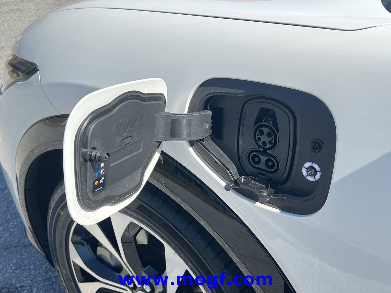 Certified 2023 Ford Mustang Mach-E Premium image 32