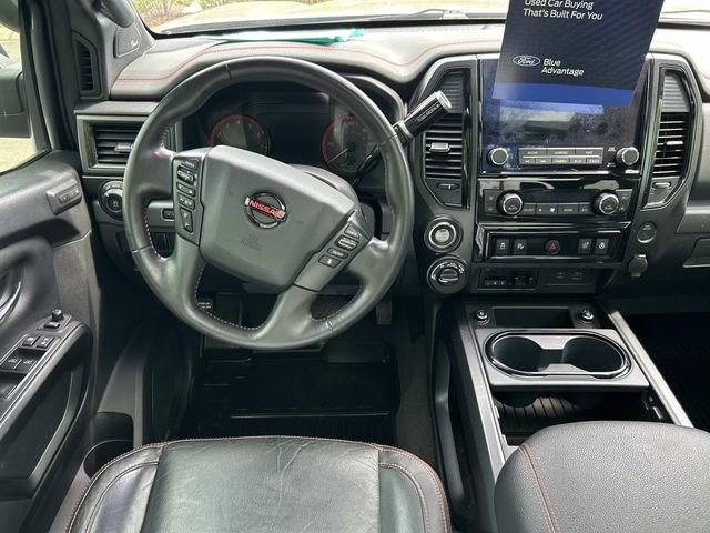 Used 2022 Nissan Titan PRO-4X w/ Pro-4x Convenience Package AWD/4WD image 11