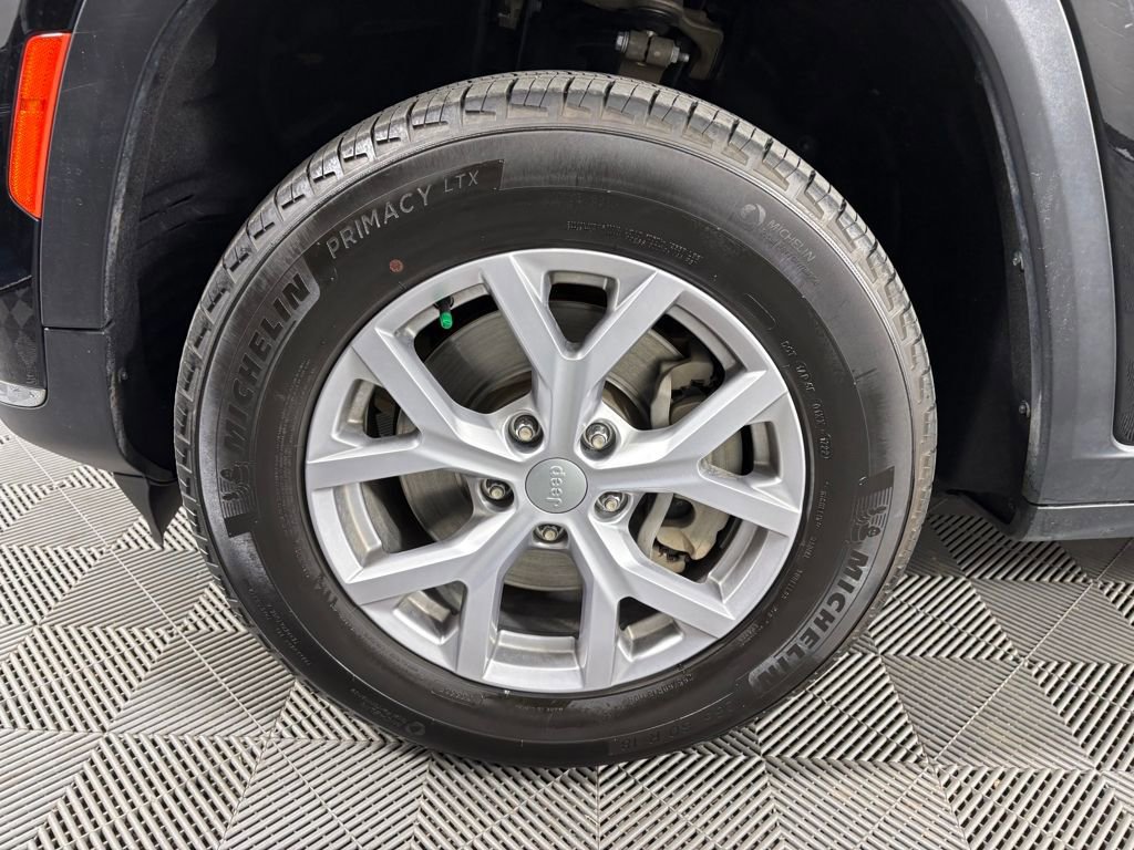 Used 2022 Jeep Grand Cherokee L Limited image 12