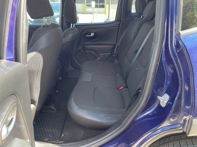 Used 2018 Jeep Renegade Altitude AWD/4WD image 34