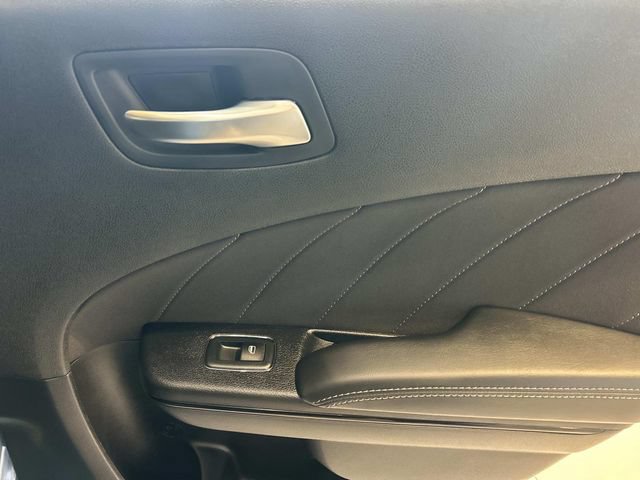 Used 2022 Dodge Charger R/T w/ Blacktop Package RWD image 21