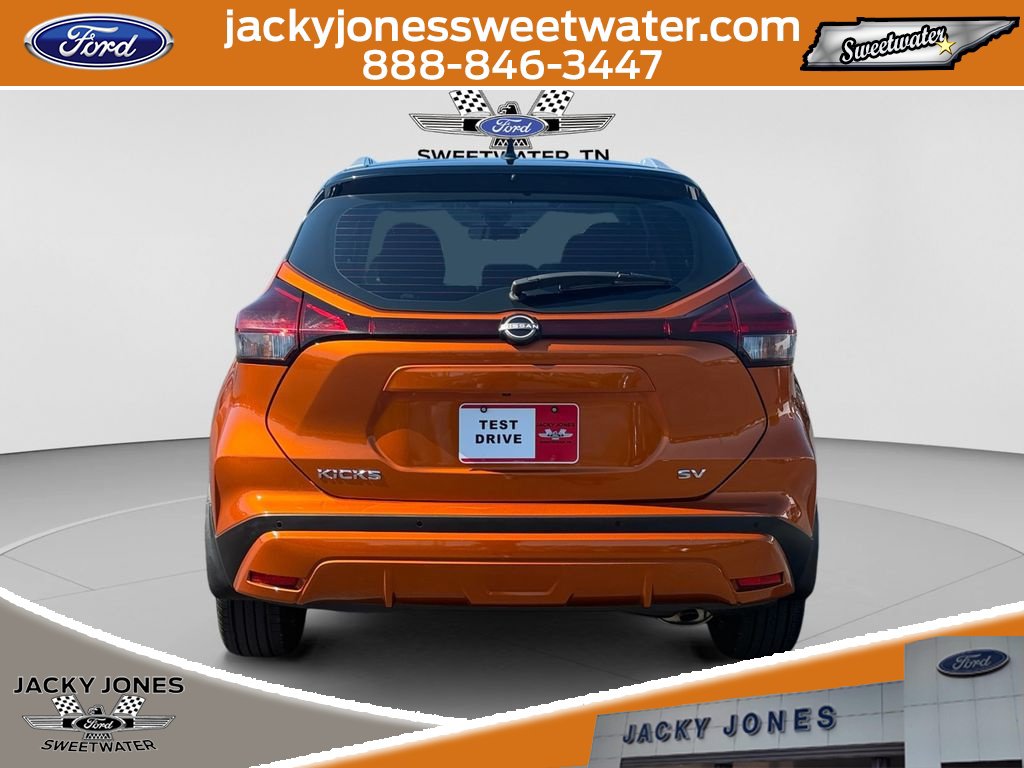 Used 2023 Nissan Kicks SV FWD image 4