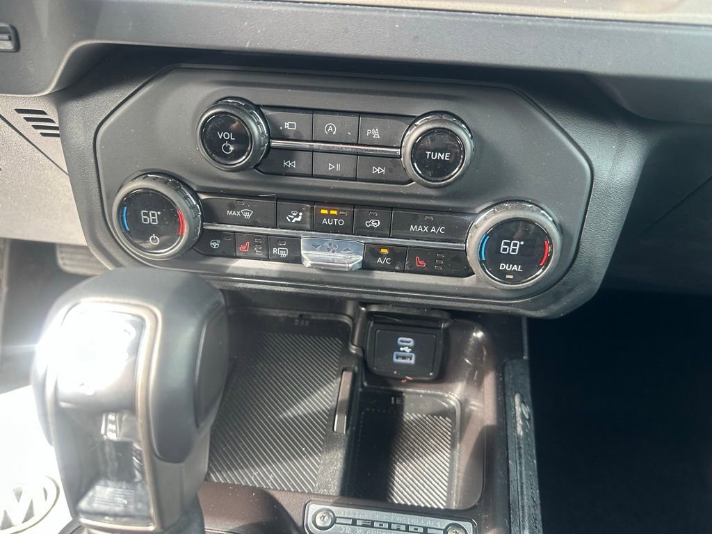 Certified 2025 Ford Bronco Outer Banks AWD/4WD image 17