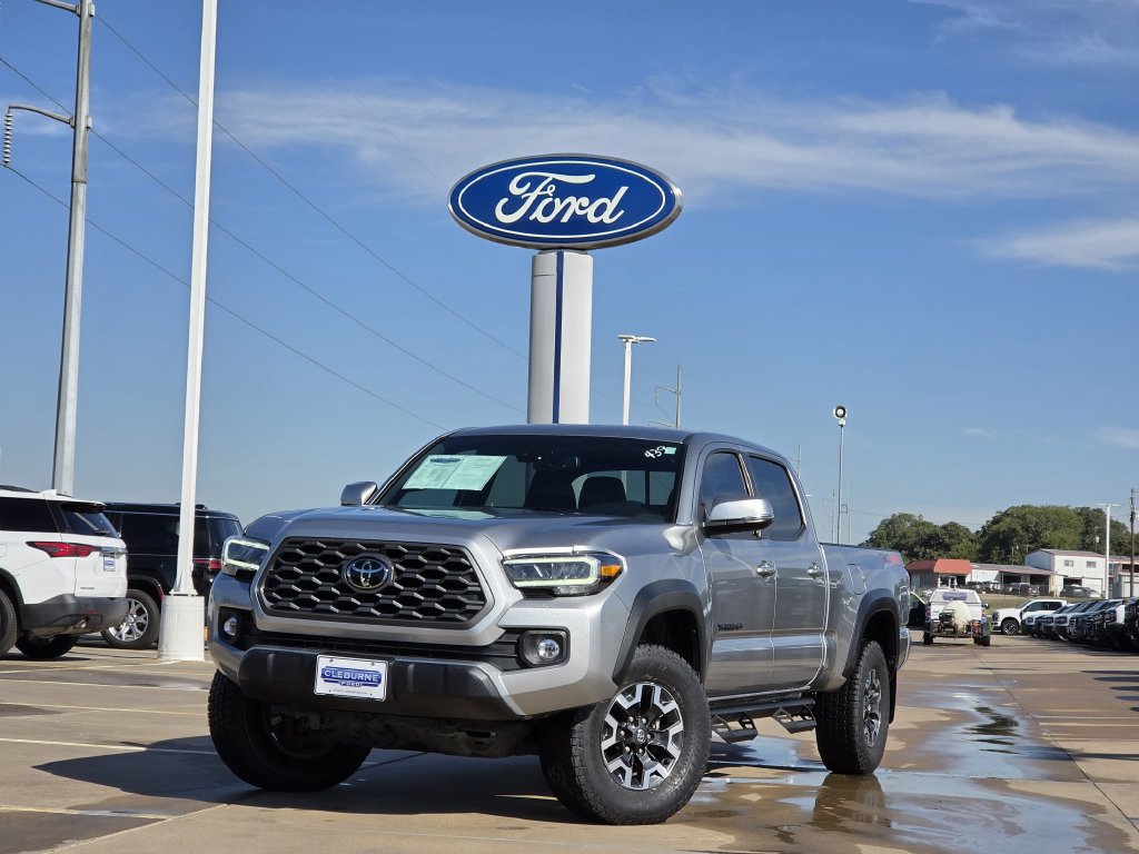 Used 2023 Toyota Tacoma TRD Off-Road w/ Technology Package AWD/4WD image 3