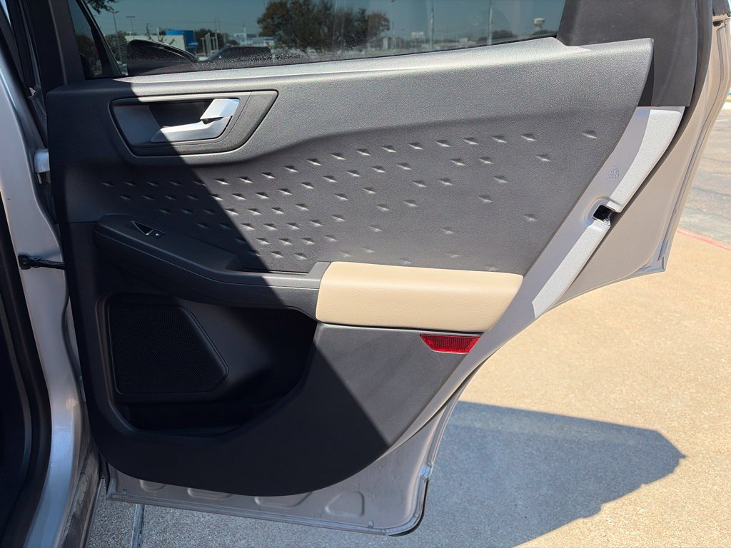 Certified 2020 Ford Escape SEL FWD image 13
