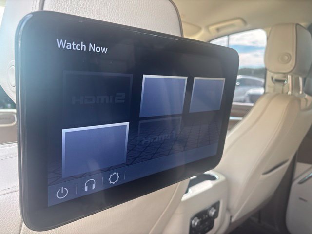 Used 2023 GMC Yukon XL Denali AWD/4WD image 17