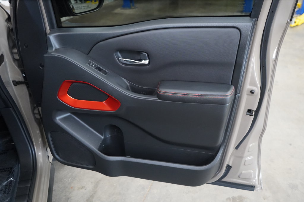 Used 2024 Nissan Frontier Pro-X RWD image 24