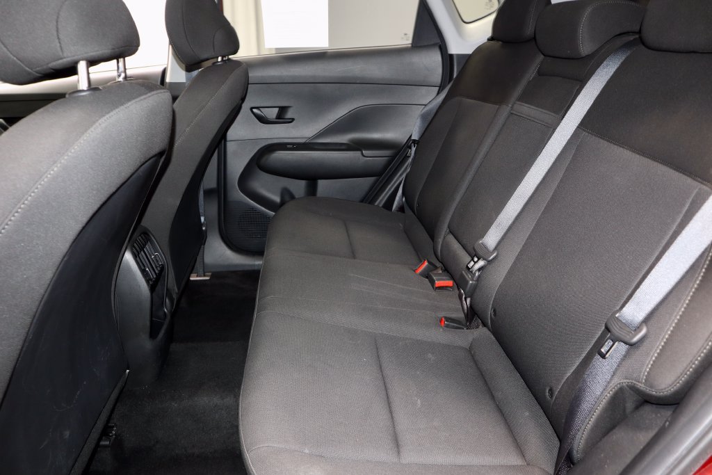 Used 2024 Hyundai Kona SEL FWD image 20
