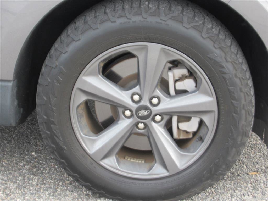 Certified 2022 Ford Edge SEL w/ Sport Appearance Package image 7