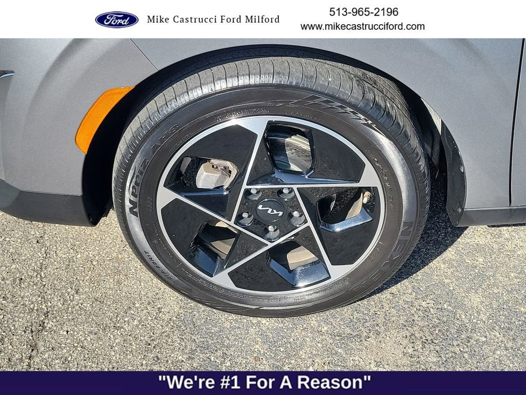 Used 2023 Kia Soul EX image 9